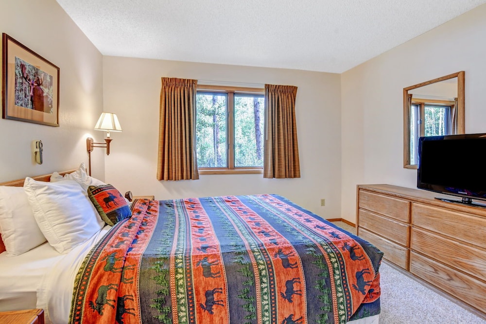 Indian Peaks Resort - photo 26