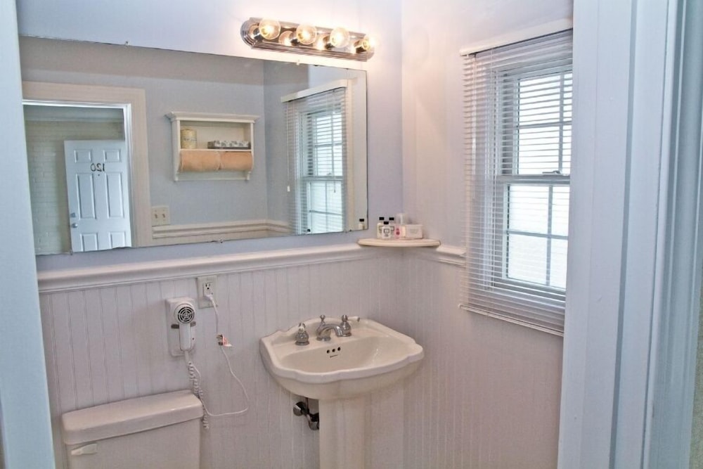 The Hawthorne - photo 26