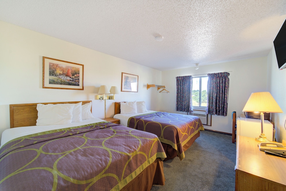 Capital O Amerihost Inn and Suites Kingdom City Hwy 54 MO - photo 27