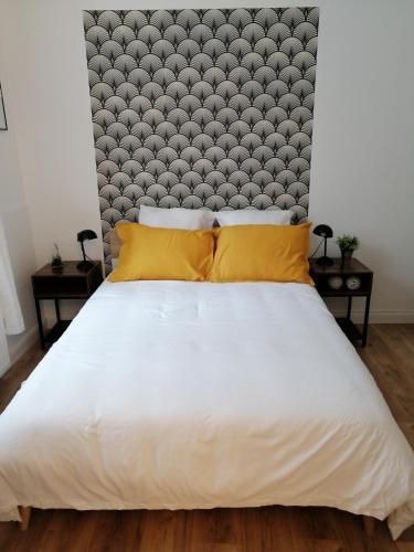 Au Pied Des Remparts … in Boulogne-Sur-Mer, France