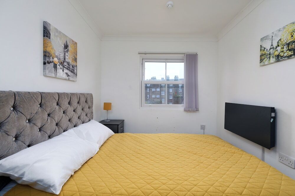 2 Bed Flat Sleeps 4 Wifi
