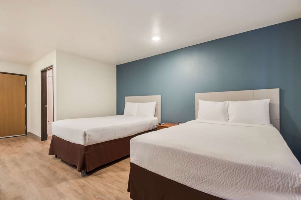 WoodSpring Suites Houston La Porte - photo 10