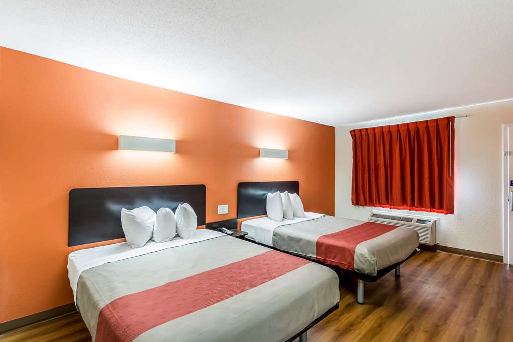 Motel 6 New Brunswick - photo 14