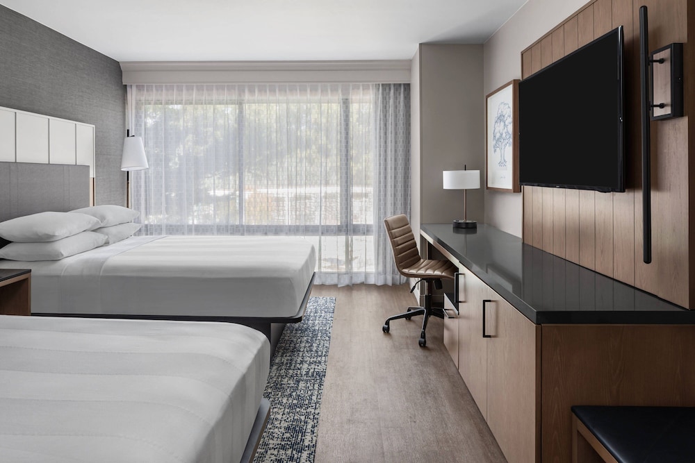 Pleasanton Marriott - photo 4