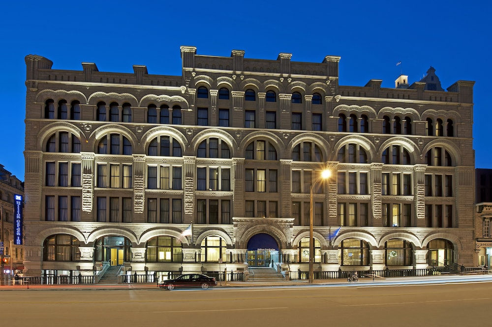 Hilton Garden Inn Milwaukee Downtown - photo 73