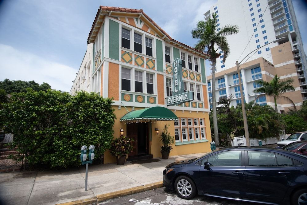 Hotel Evernia — West Palm Beach