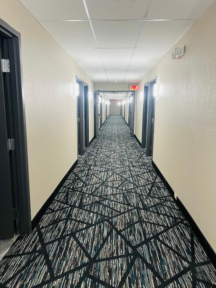 BlissPoint Inn kokomo - photo 21