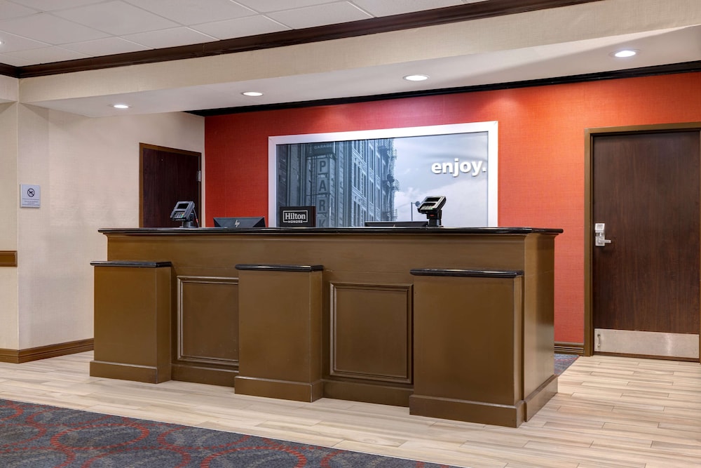 Hampton Inn Victoria - photo 4