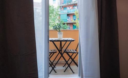 Large Apartment well connected to Roma Historic Center with Metro A AC WI FI — 4-Star Luxury Hotel in Rome, Italy
