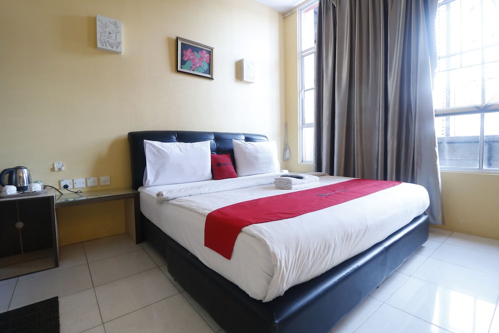 Reddoorz Plus Near Dc Mall Batam — Batam