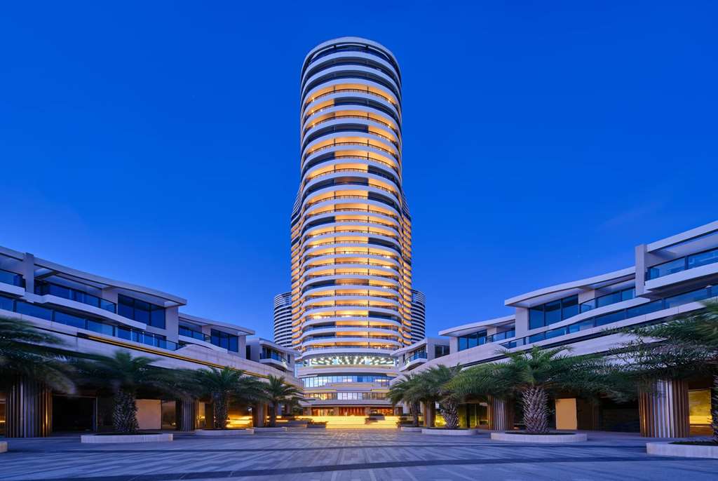 Wyndham Grand Plaza Royale Shuangyue Bay Huizhou in Huidong, People's Republic of China