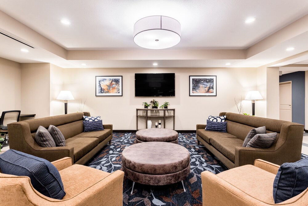 Candlewood Suites Eau Claire I 94 by IHG - photo 16