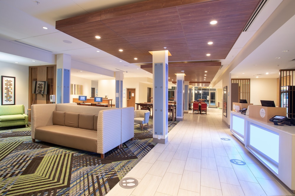 Holiday Inn Express & Suites Goodland I 70 an IHG hotel - photo 46