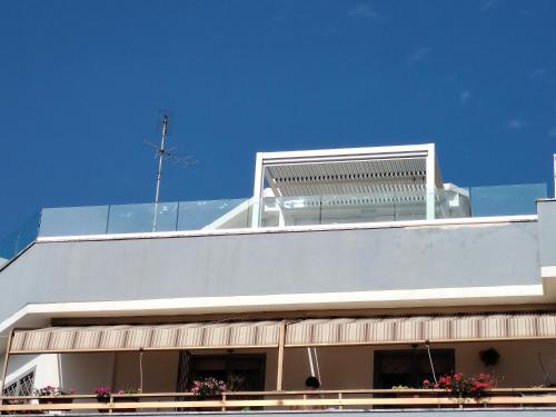 Attichetto monolocale vista mare terrazzatissimo Asterspace — 4-Star Luxury Hotel in Anzio, Italy