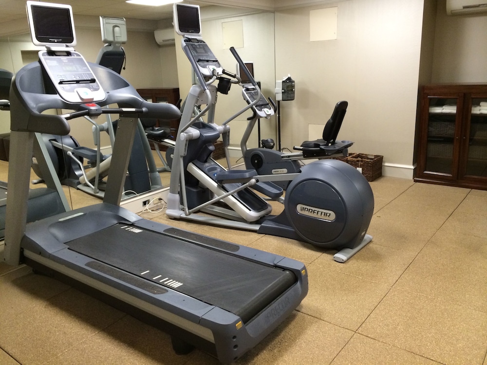 Chestnut Hill Hotel - photo 24