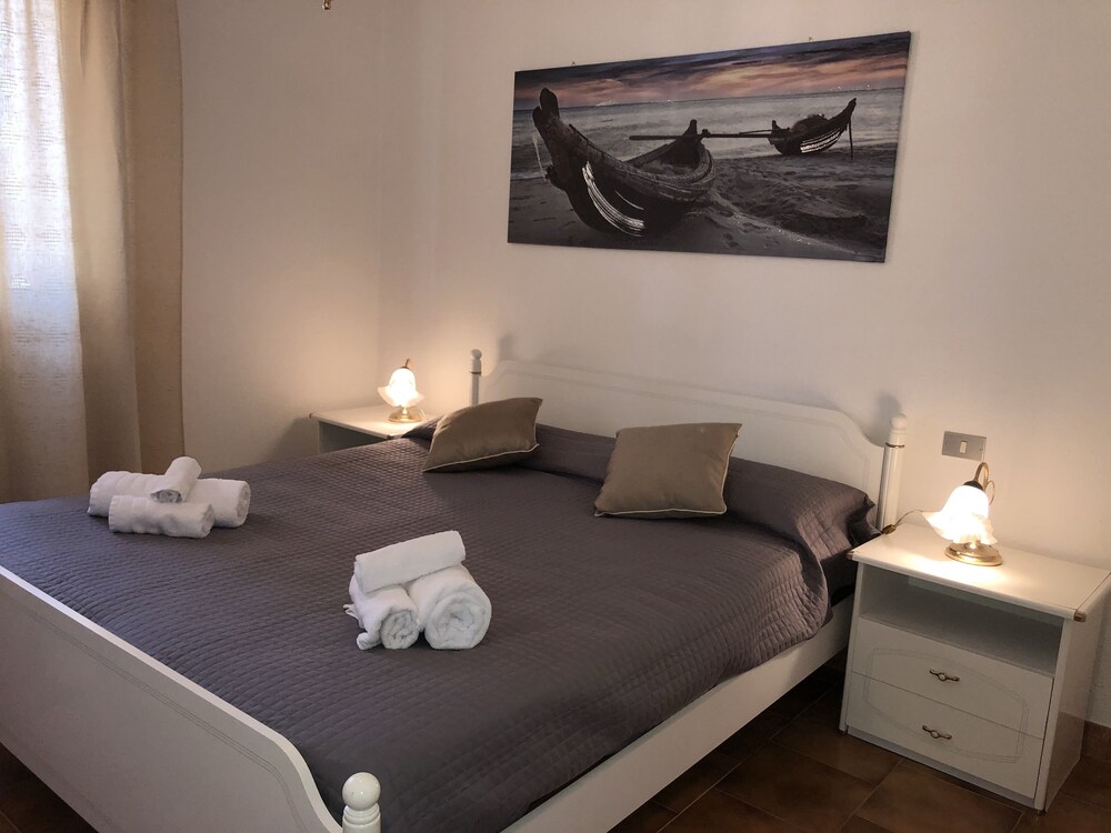 Casa vacanze Borgo Margherite — 4-Star Luxury Hotel in Budoni, Italy