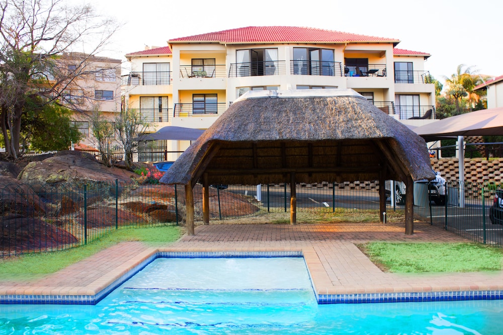 Sunset Views — 4-Star Luxury Hotel in Alberton, South Africa