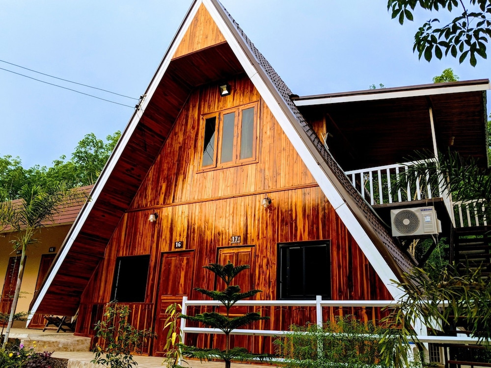 Bansuanphuhong in Chiang Khan, Thailand