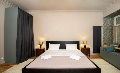Charming 1BR Apartment with Balcony By Wehost