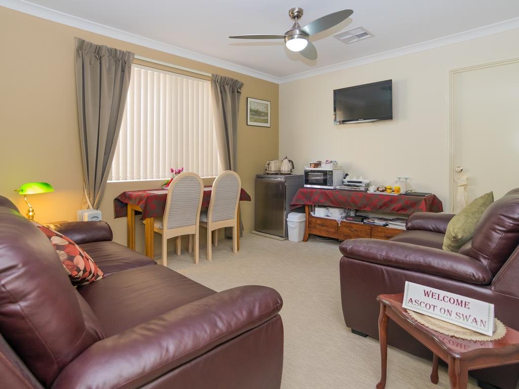 Ascot on Swan Bed & Breakfast — 4-Star Luxury Hotel in Perth, Australia