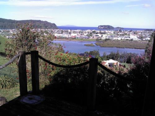 Mandhari the View — 4-Star Luxury Hotel in Whangamata, New Zealand