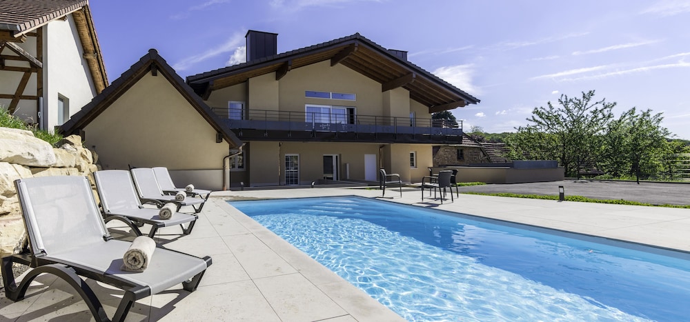 Logis Hotel Keimberg in Strasbourg, France