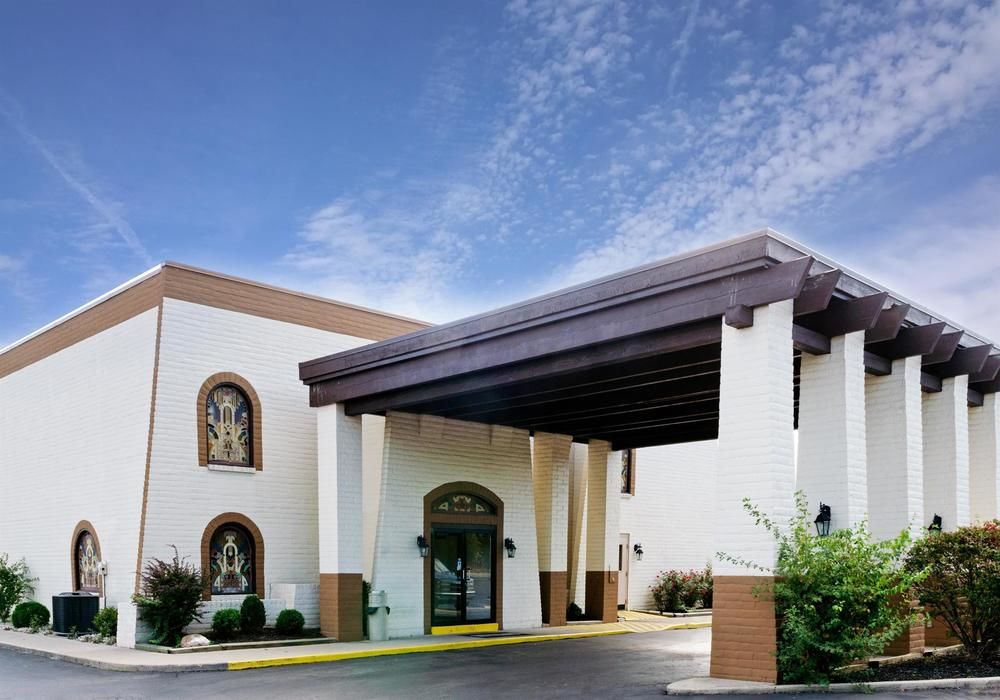 Howard Johnson - photo 20
