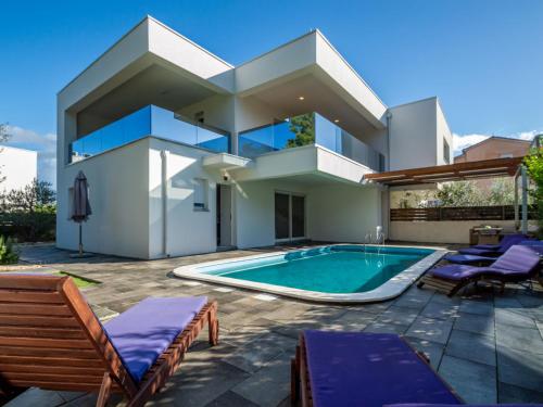 Holiday Home Villa Franko by Interhome — 4-Star Luxury Hotel in Vodice, Croatia