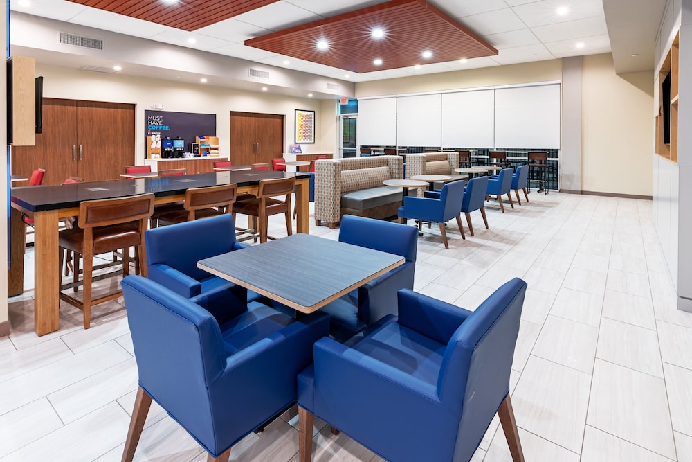 Holiday Inn Express & Suites Houston Downtown North by IHG - photo 45