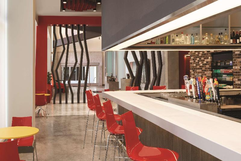 Kompose Boutique Hotel Miami Airport - photo 40