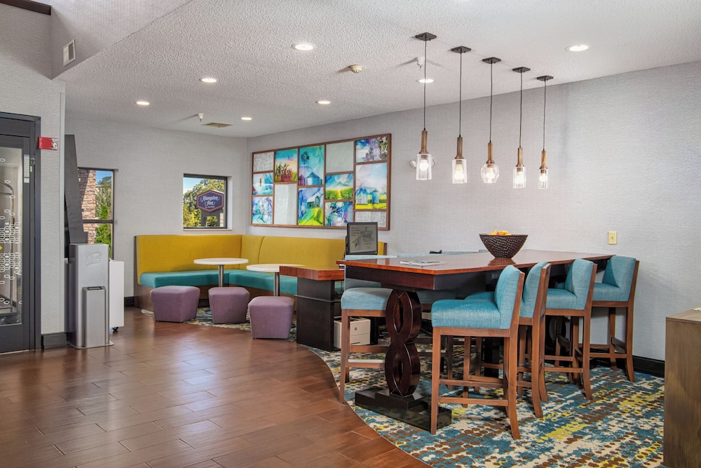 Hampton Inn Elkhart IN - photo 2