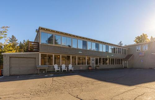 Mother Nature's Inn - photo 12