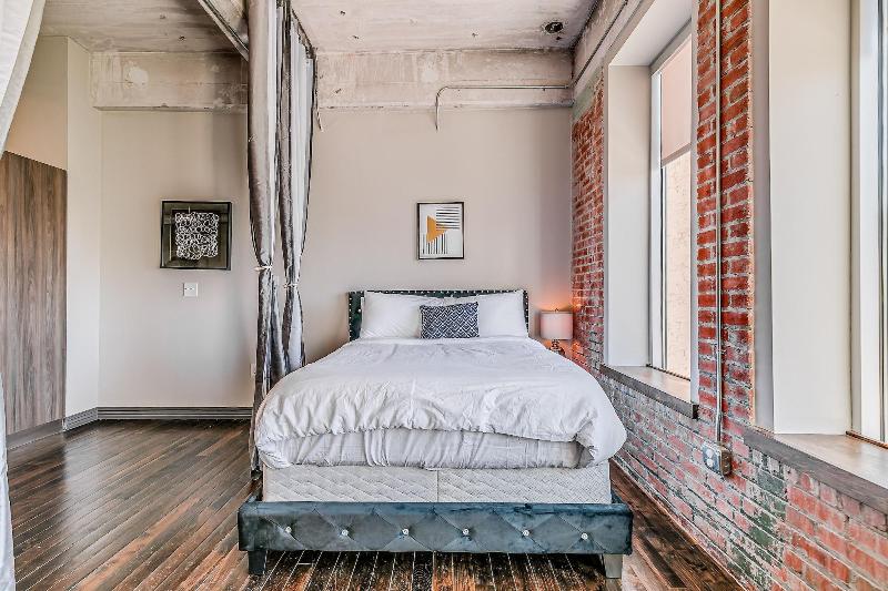 Luxury Downtown Dallas Stay by Amyfinehouse - photo 190