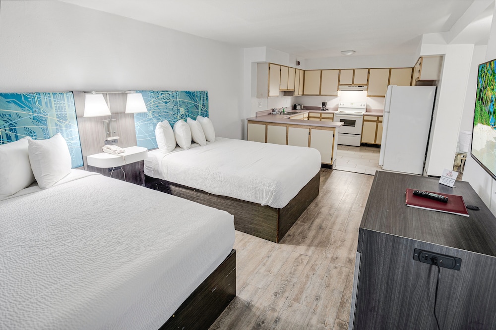Tropical Seas Hotel - photo 11
