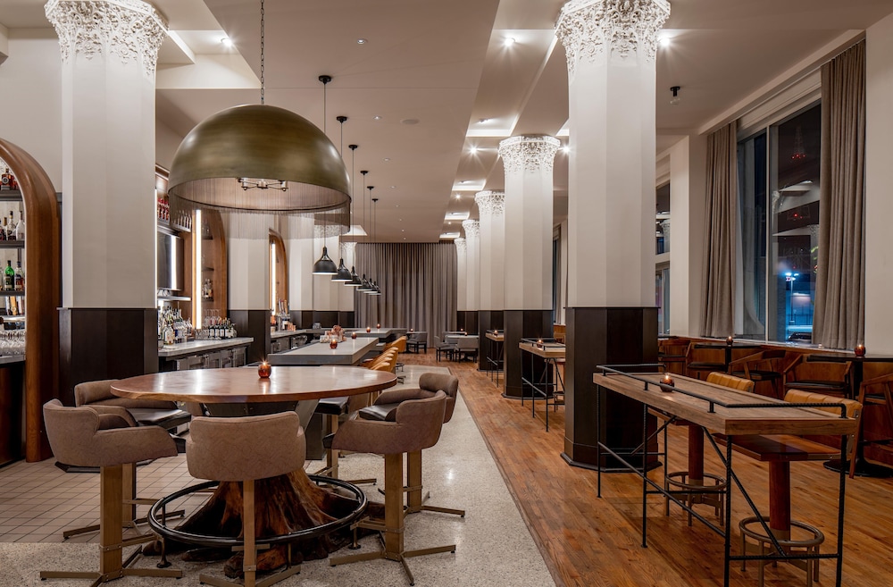 The Last Hotel - photo 3