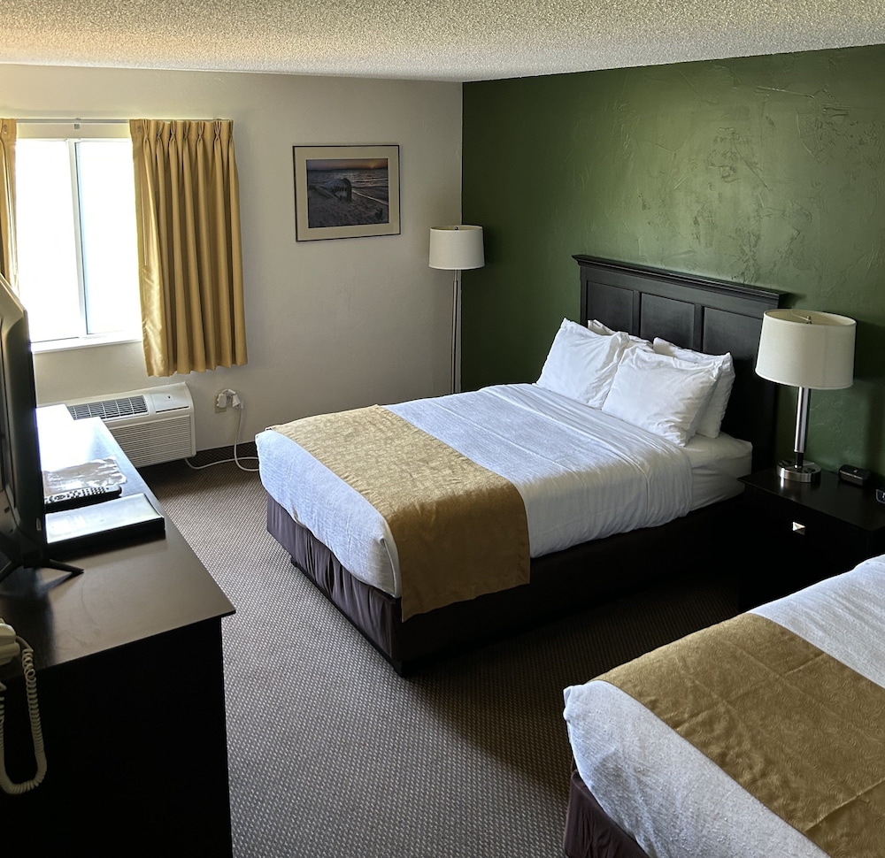 Boarders Inn & Suites by Cobblestone Hotels Munising - photo 7