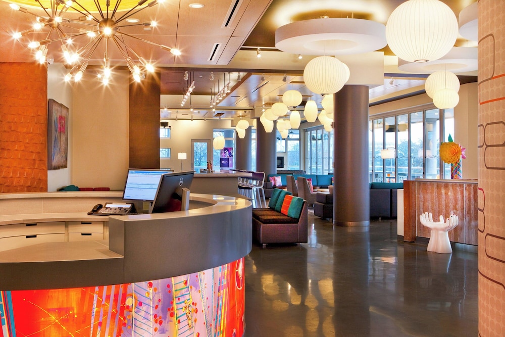 Aloft Raleigh - photo 2