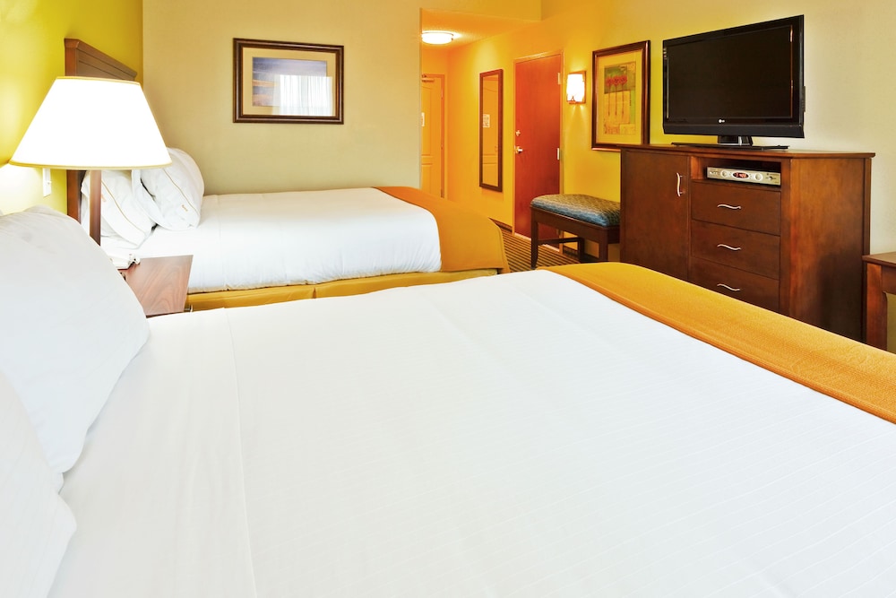 Holiday Inn Express Hotel Ooltewah Springs Chattanooga an IHG Hotel - photo 4