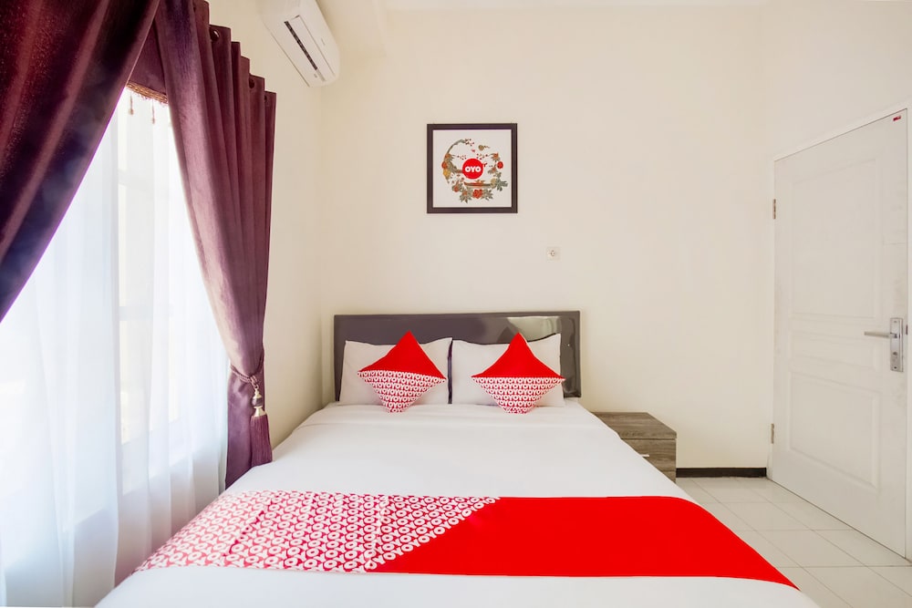 Oyo 2771 D'soetta - carbon neutral hotel in Malang