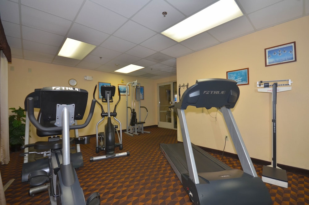 Holiday Inn Express Las Vegas Nellis by IHG - photo 20