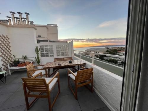 Vue Mer Calme Et Lumineux - carbon neutral hotel in Marseille