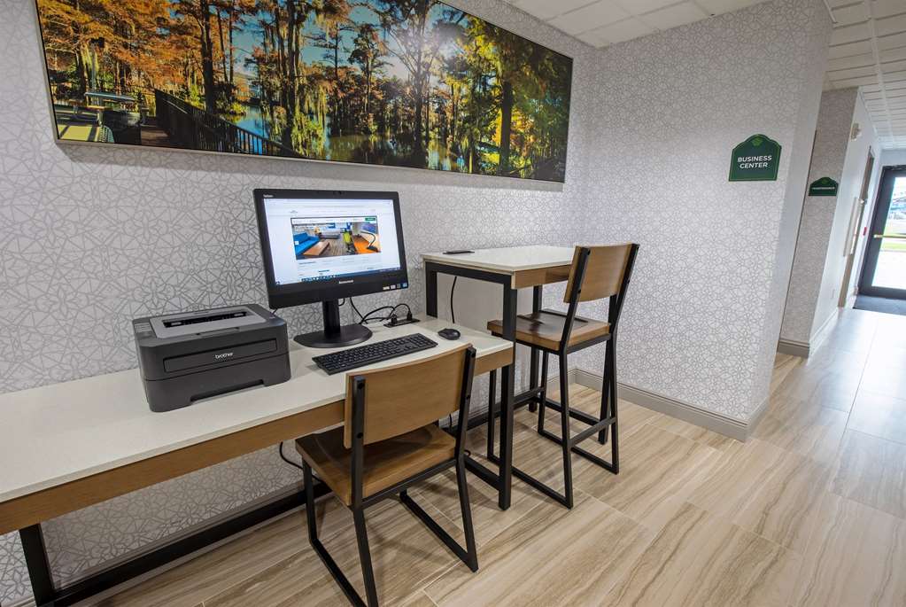 Wingate by Wyndham Lafayette Airport - photo 32