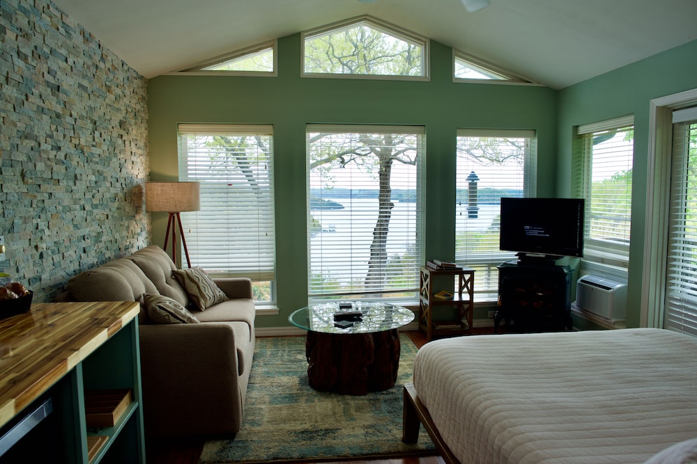 Beaver Lake Cottages - photo 20