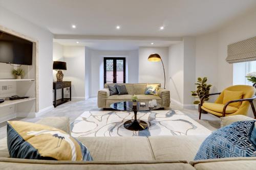 Elmleigh Nook Central with Parking — 4-Star Luxury Hotel in Harrogate, United Kingdom