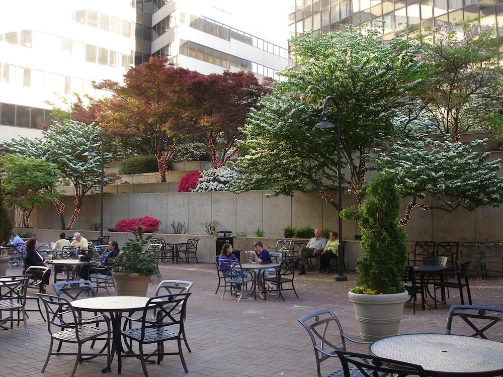 Holiday Inn Washington Capitol Natl Mall by IHG - photo 61