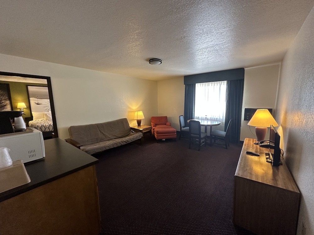 Simple Rewards Inn - photo 15