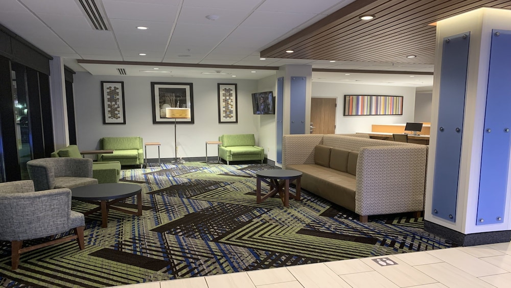 Holiday Inn Express & Suites Middletown by IHG - photo 49