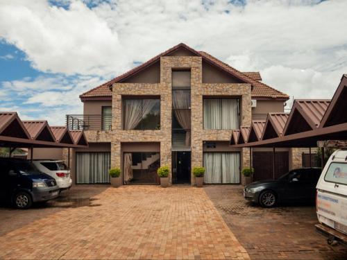 Silverton Travel Lodge — 4-Star Luxury Hotel in Pretoria, South Africa