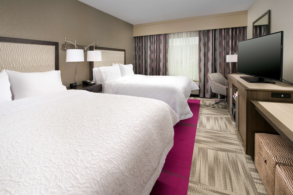 Hampton Inn Huntsville Village of Providence - photo 13