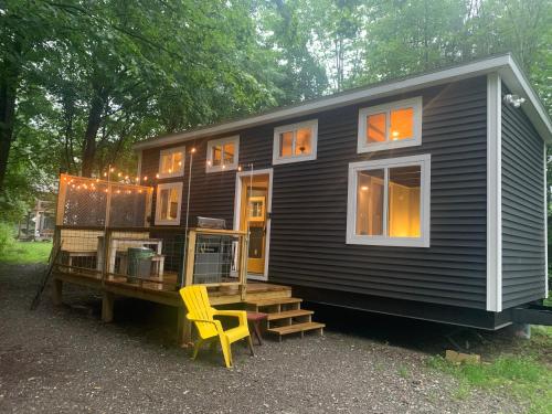 Tiny House on the Battenkill River — Greenwich — photo 2